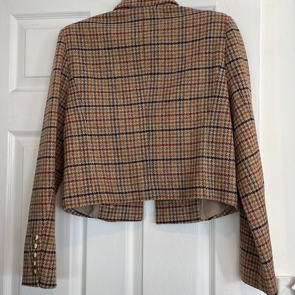 Elie Tahari cropped blazer - Picture 6 of 8